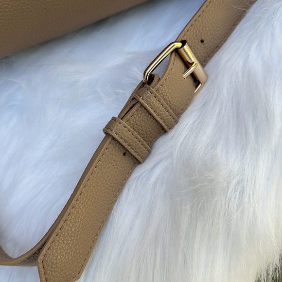 New G BY GUESS FANNY PACK/WAIST BAG/SHOULDER BAG - Picture 4 of 5